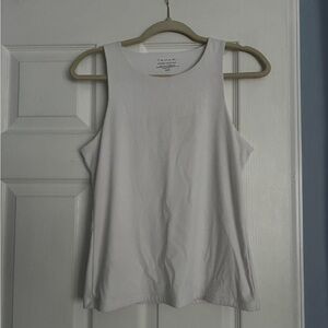 Tahari White Sleeveless Tank